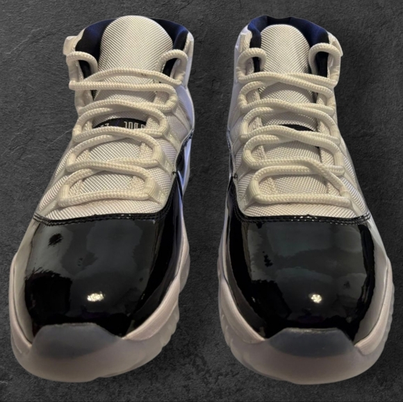 Air Jordan 11 Retro 'Concord' - Size 10.5 New (No Box) - Picture 3 of 6